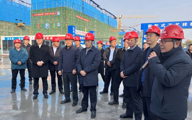 1700125102787002706.jpg 視察組領導聽取項目匯報圖片(1)(1).jpg